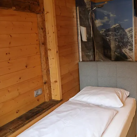 Alpen Lodge Berwang Exterior photo