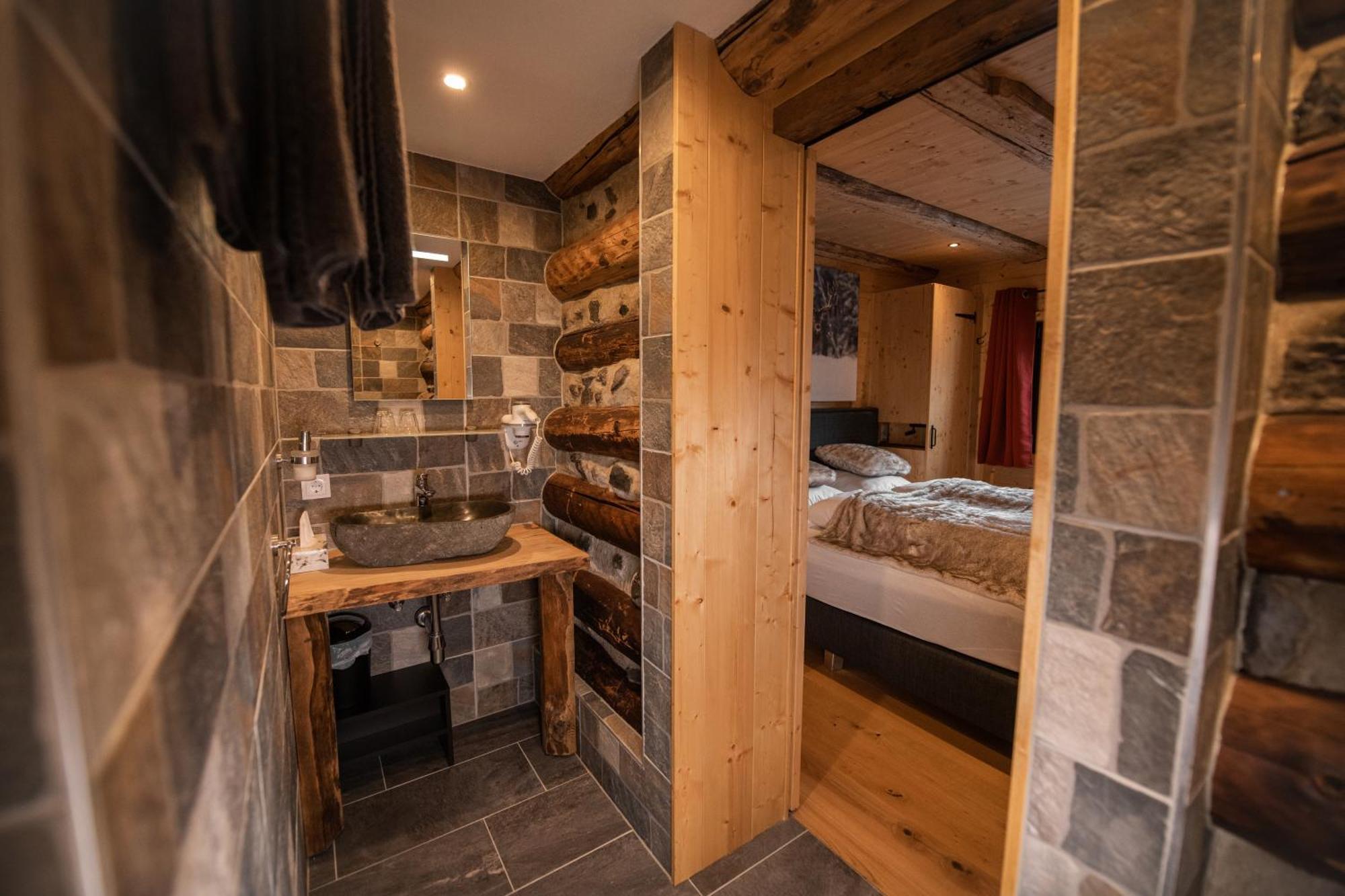 Alpen Lodge *